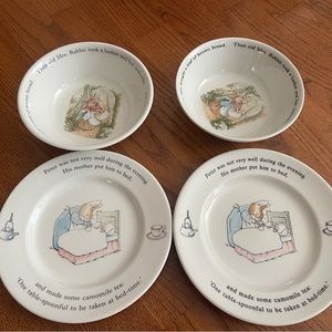 4 piece Peter Rabbit Wedgwood made in England , two plates , two bowls